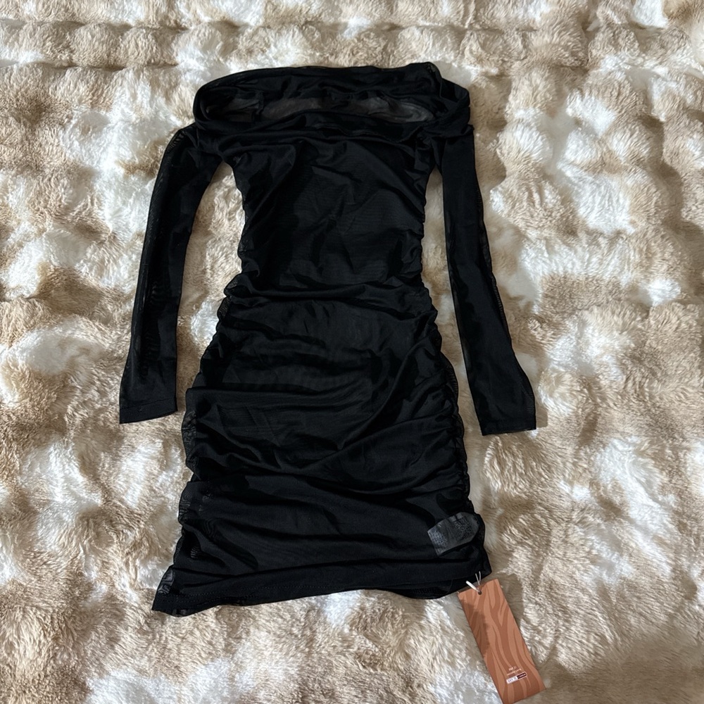 Elegant Black Long Sleeve Dress